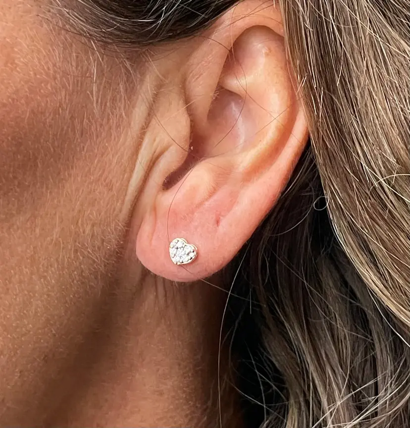 Blomster Jewellery Blomster Jewellery - 14kt guld hjerte ørestikker med diamanter - blgu54er