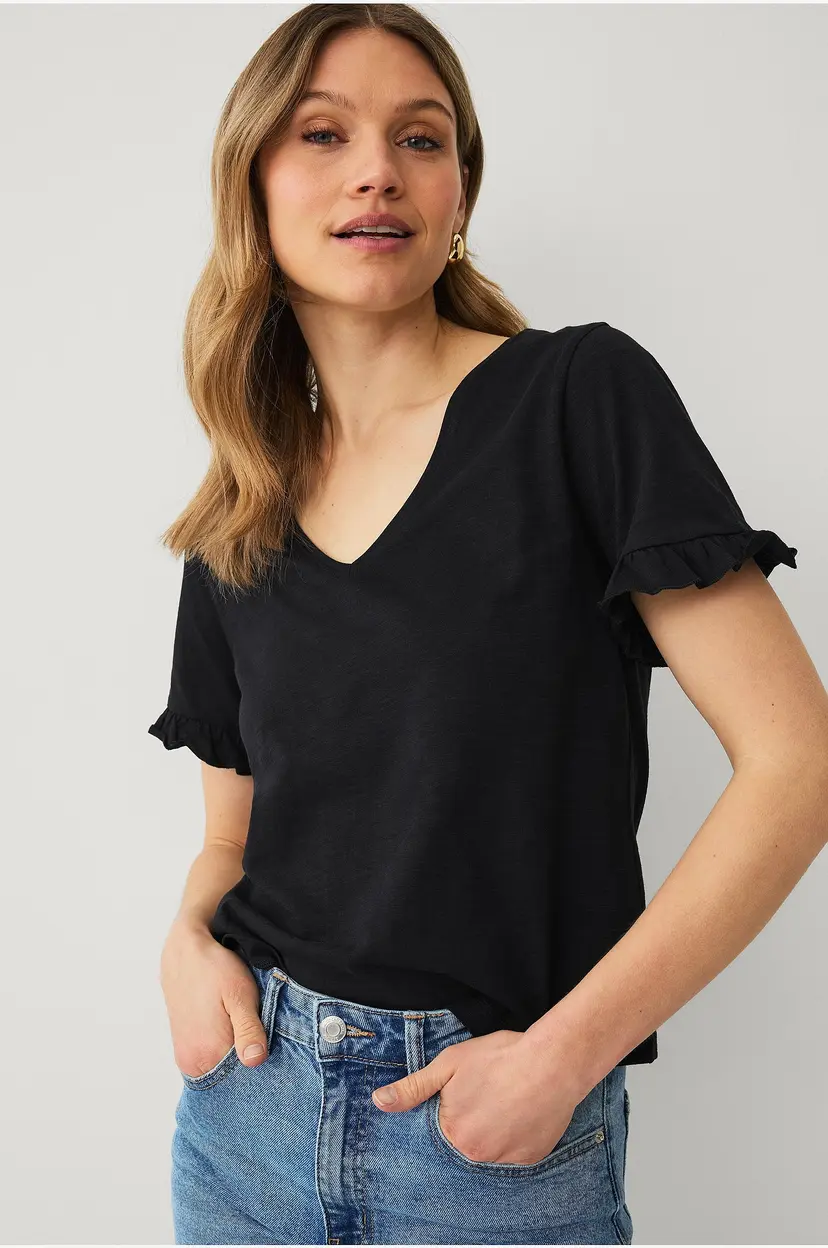 Ellos Collection Topp med volangermet - Svart