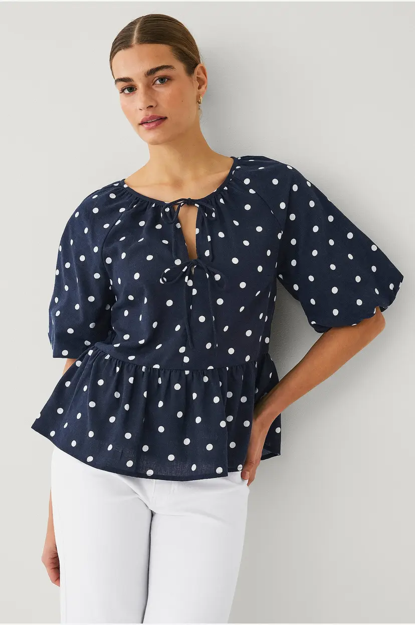 Ellos Collection Bluse med puffermermer - Blå
