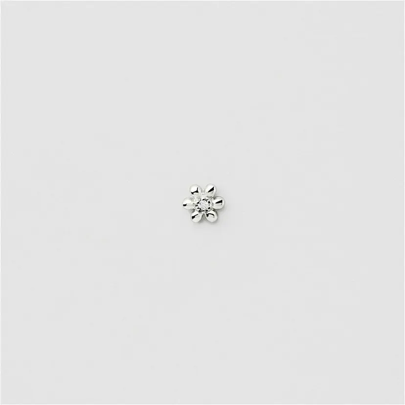 Safira Bling Daisy Flower Piercing