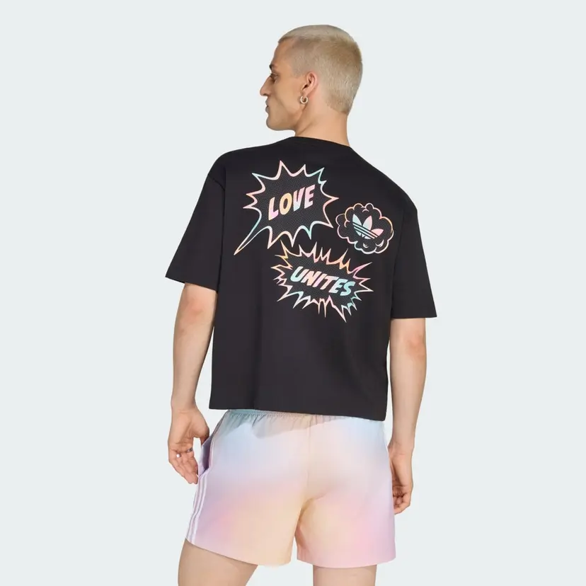 Adidas LOVE UNITES GFX T-SKJORTE