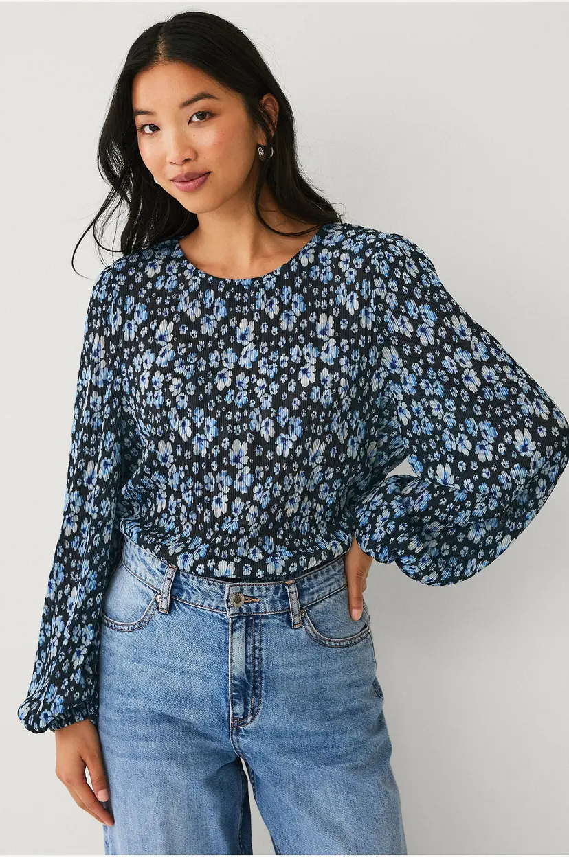 Ellos Collection Jerseybluse med pufferme - Svart