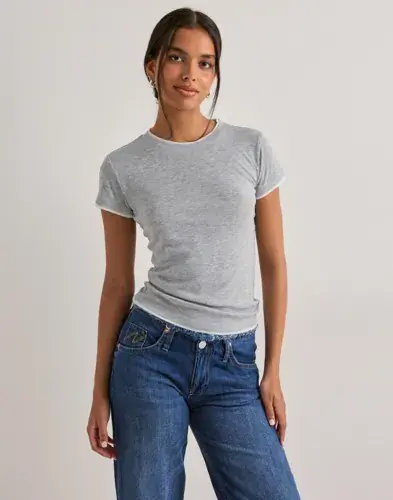 Nelly Nelly - Grå - Double Look Tee