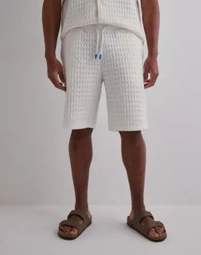 Que Sera Sera Que Sera Sera Will Waffle Shorts Shorts Hvit