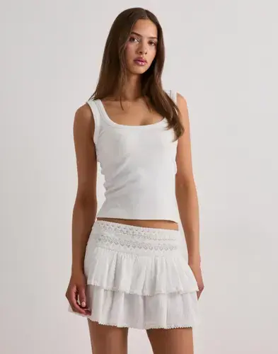 Nelly Nelly - Hvit - Sweet Detail Skirt