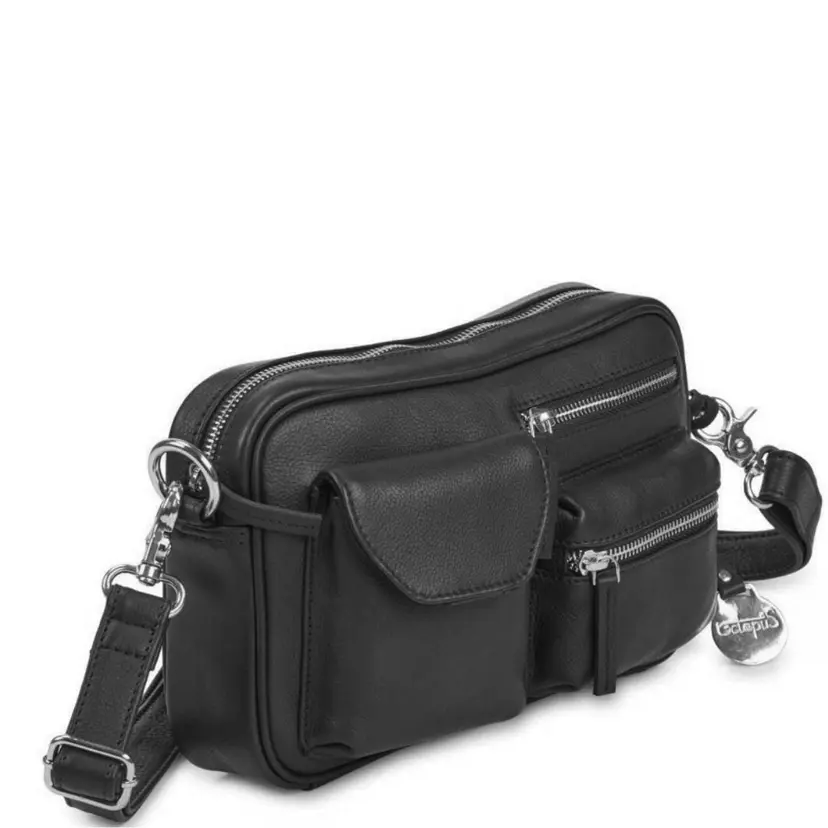 Octopus Denmark Style Olivia i sort med masser af rum og lommer. Suveræn unisex skulder,- og crossbodytaske i flot læder, Klassisk læderrem