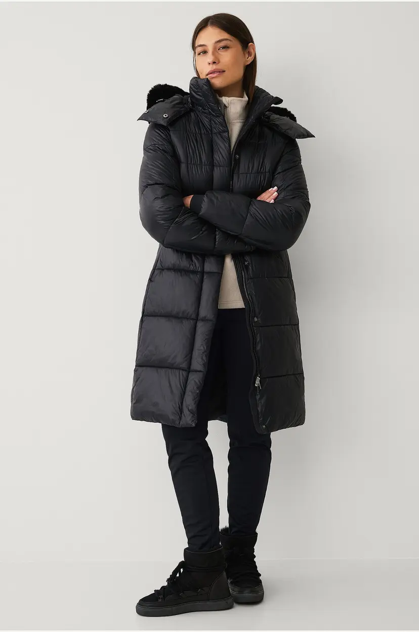 Áhkká Parka Gold Shiny Parka w Detachable Hood - Svart