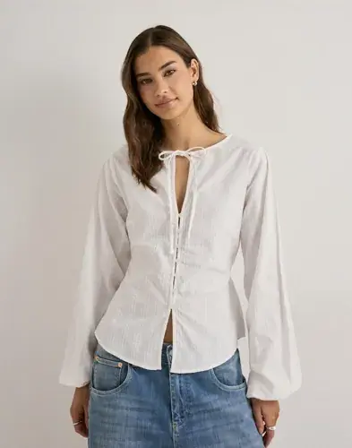 Nelly Nelly - Hvit - Clean Structure Blouse