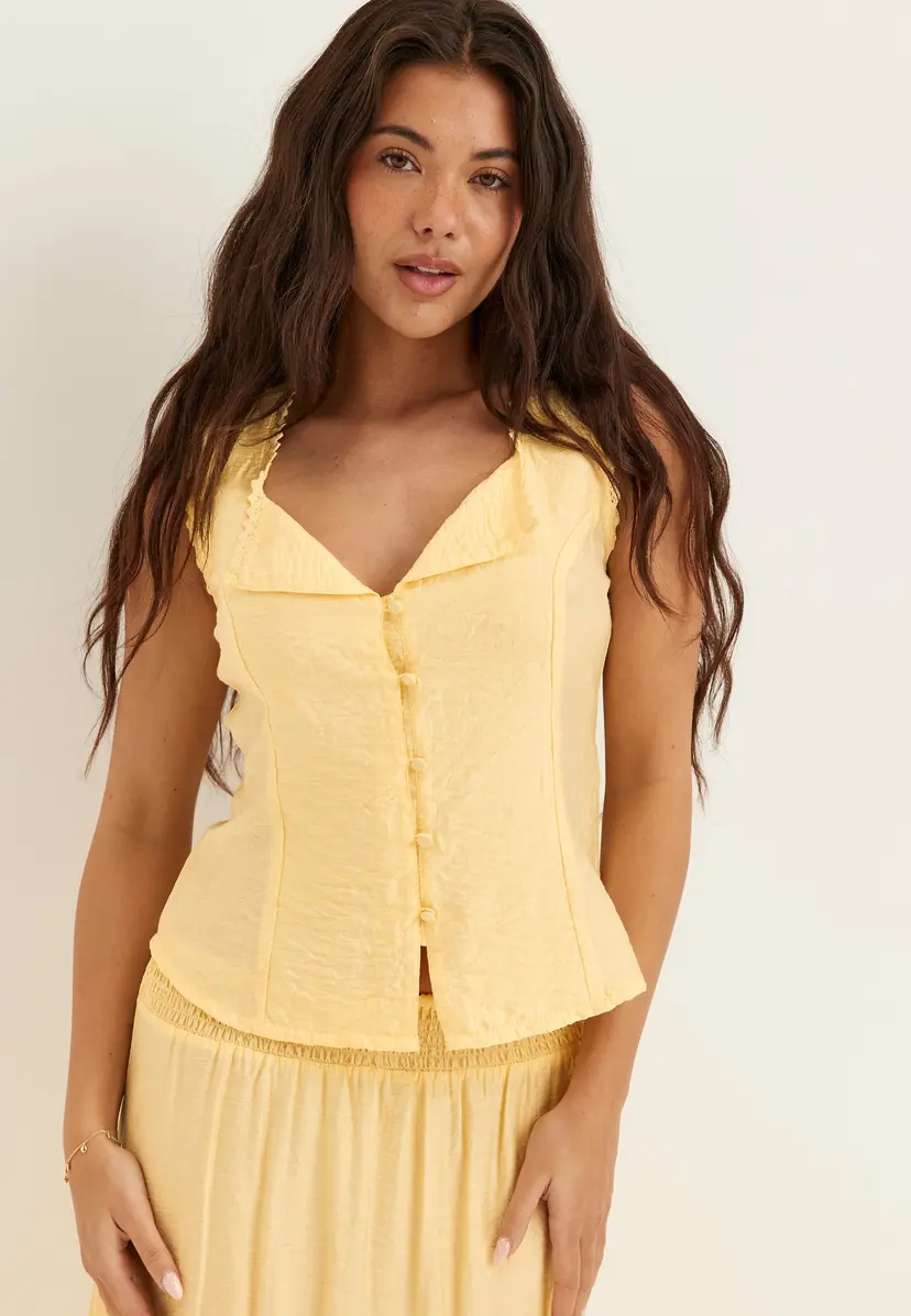 Bubbleroom Lace Detail Shaped Vest