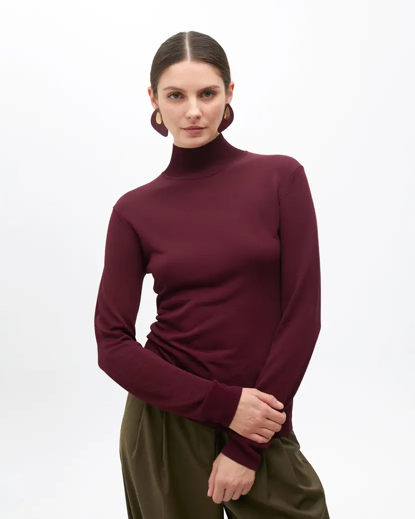 Maite by Lola Maite by Lola MF2511013 Burgundy Turtleneck sweater