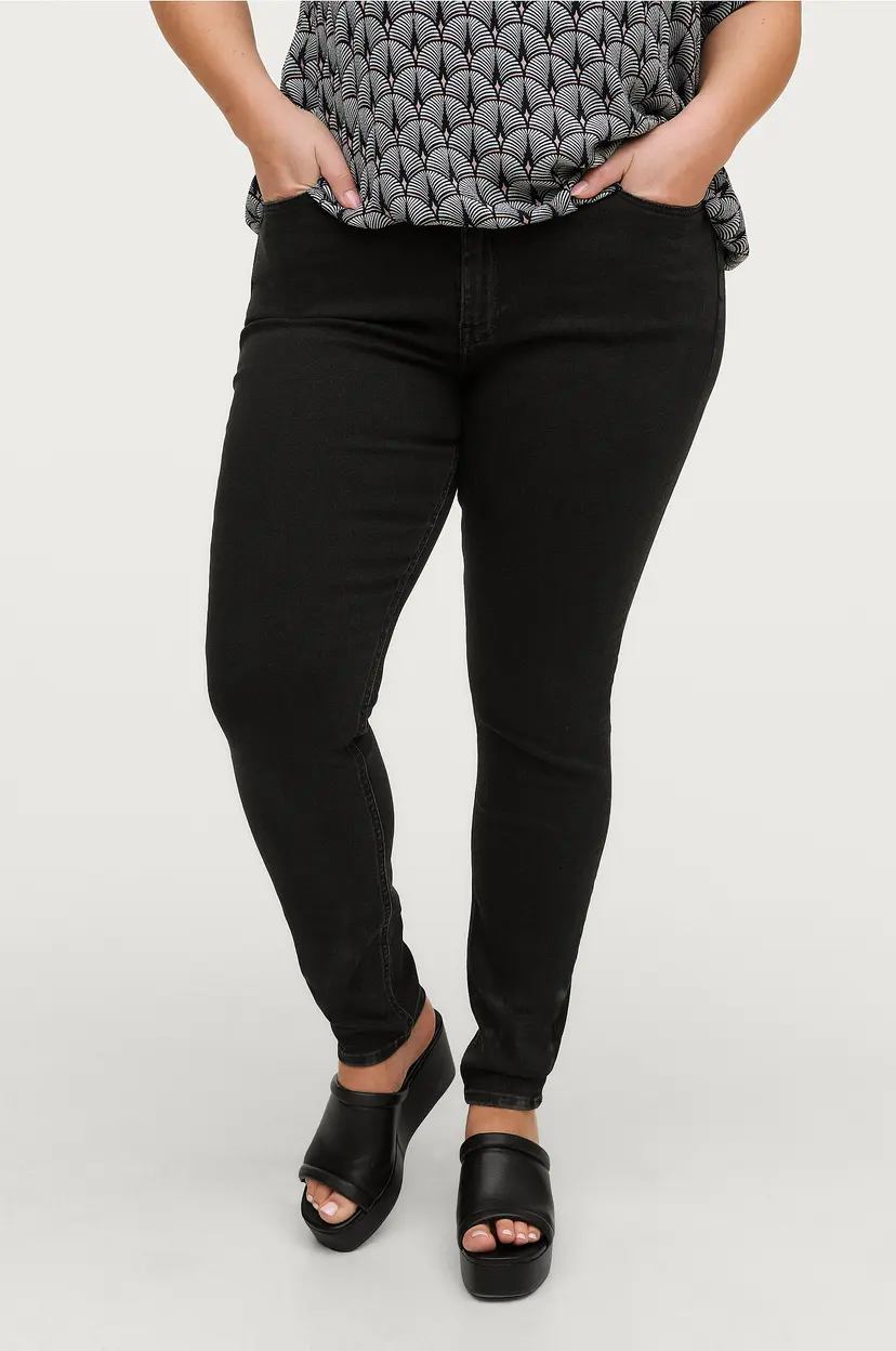 Lee Plus Jeans Foreverfit - Svart