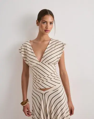 Nelly Nelly - Beige - Cross Back Shoulder Top