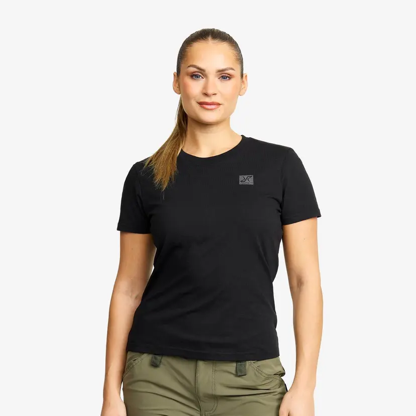 RevolutionRace Easy Slim Fit T-shirt Dame Black