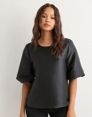 Vero Moda Vero Moda - Svart - Vmdaisy 2/4 O-Neck Top Wvn Exp SB6