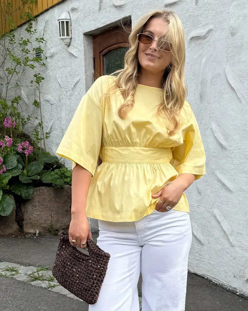 Vero Moda Topp Lotus Bow