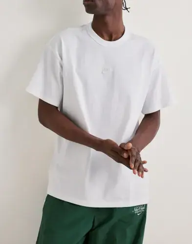 Nike Nike M Nsw Tee Lse Prem Ess Sust Kortermede t-shirts Hvit