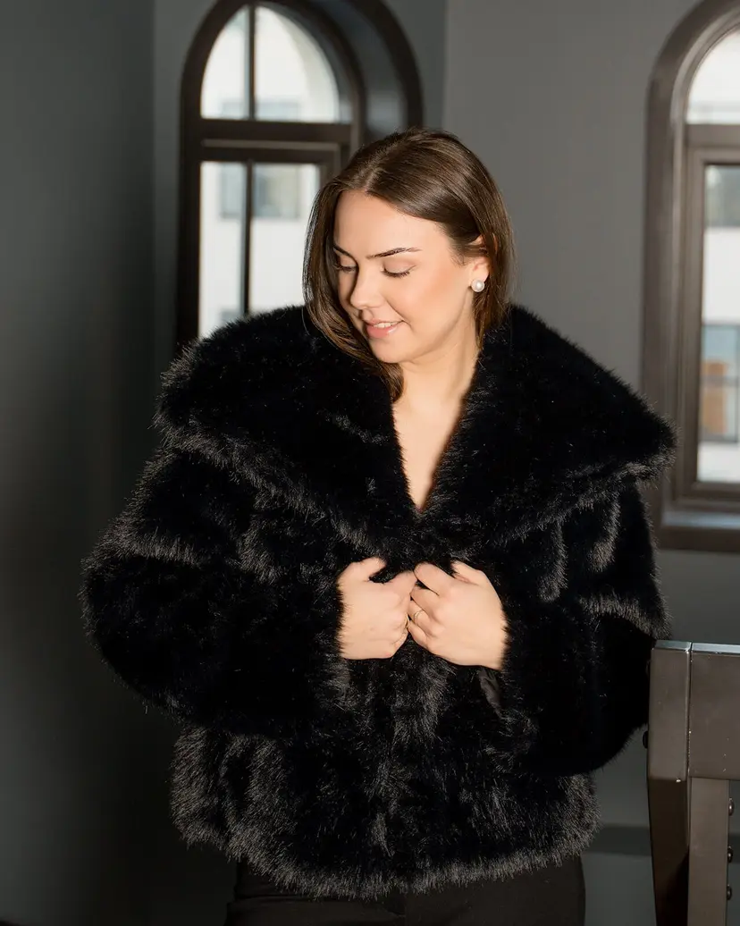 Floyd Jakke Veronica Faux Fur