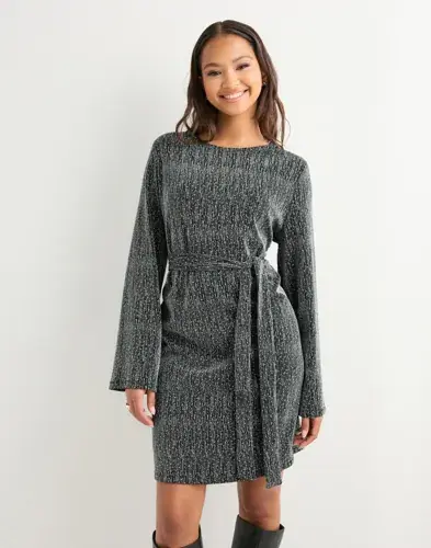 Pieces Pieces - Svart - Pcmaeve Ls Rev. Dress Jrs