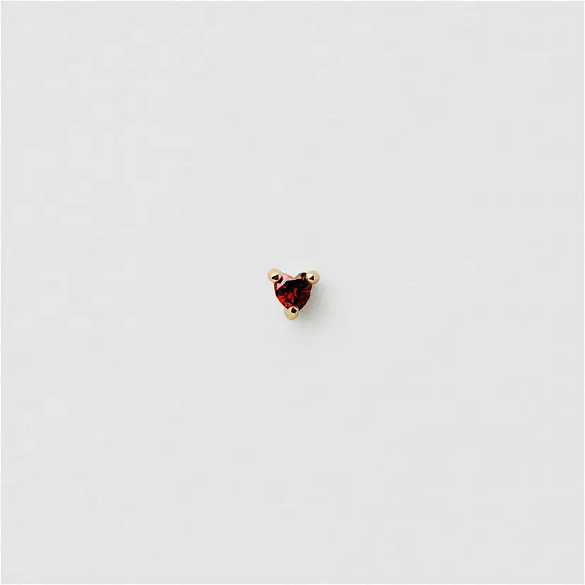 Safira Red Heart Piercing