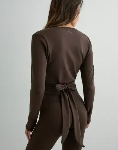 Aim'n Aim'n - Brun - Shape Seamless Wrap Long Sleeve