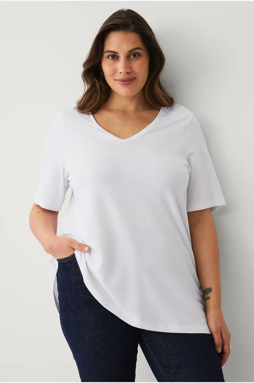 Ellos Plus collection V-formet topp - Hvit