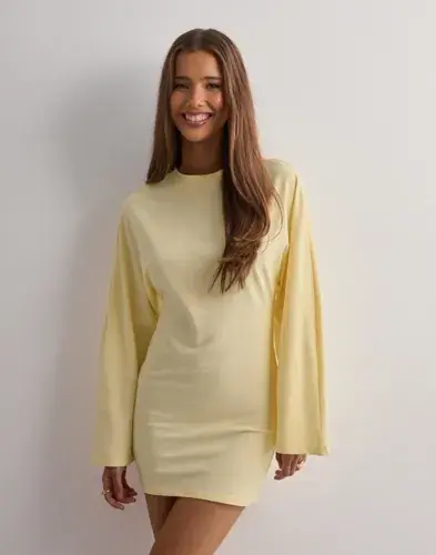 Nelly Nelly - Gul - Wide Long Sleeve Dress