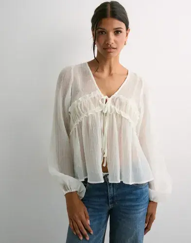 Nelly Nelly - Hvit - Effortless Crincle Blouse