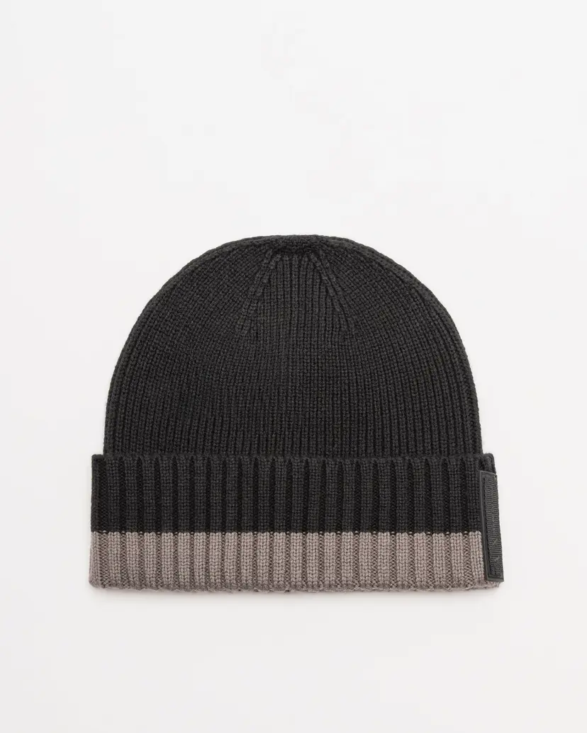 Armani Exchange Armani Exchange XM001538 Black Beanie
