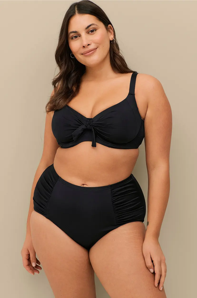 Ellos Plus collection Bikinitruse Saga med shapingeffekt - Svart