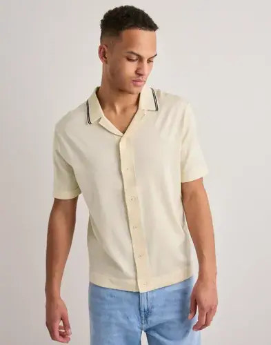 GANT Gant Resort Collar Polo Kortermede skjorter Beige