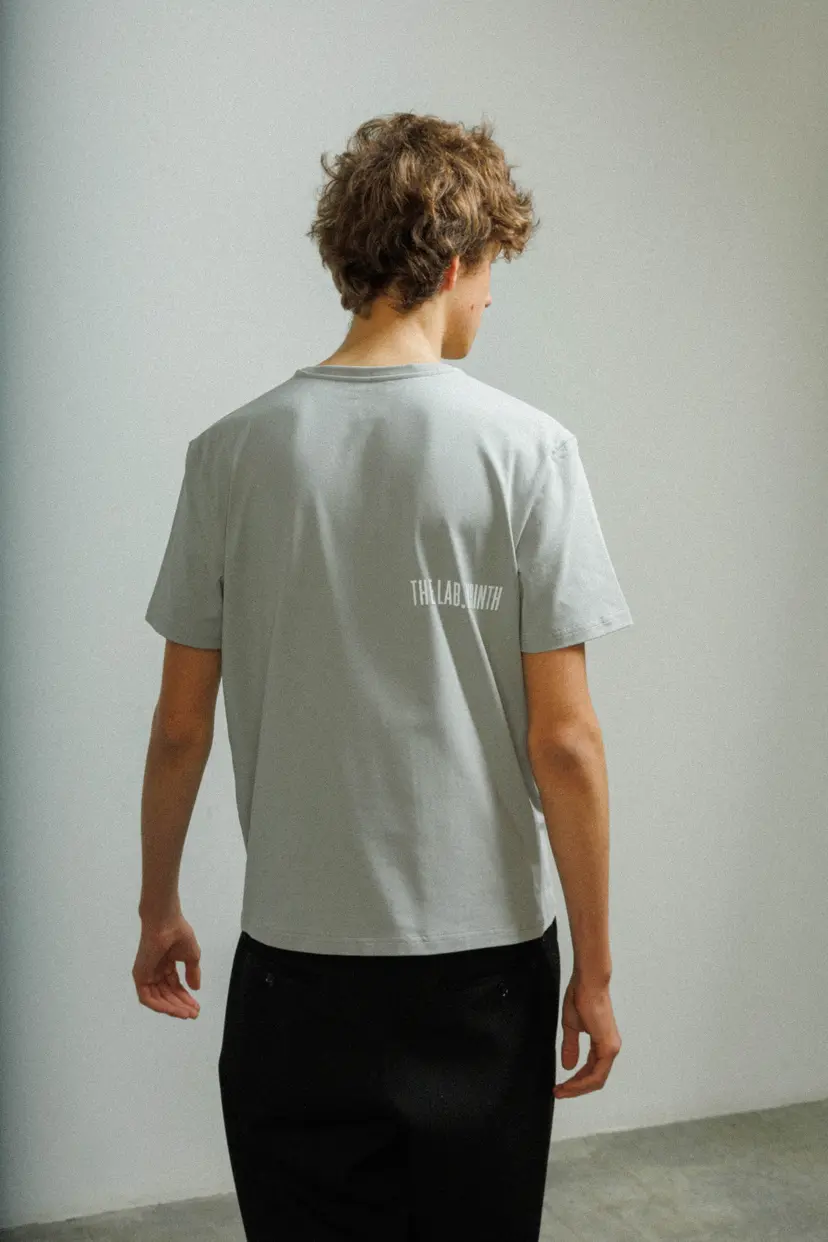 The Lab.yrinth The Lab.yrinth LH Grey T-shirt