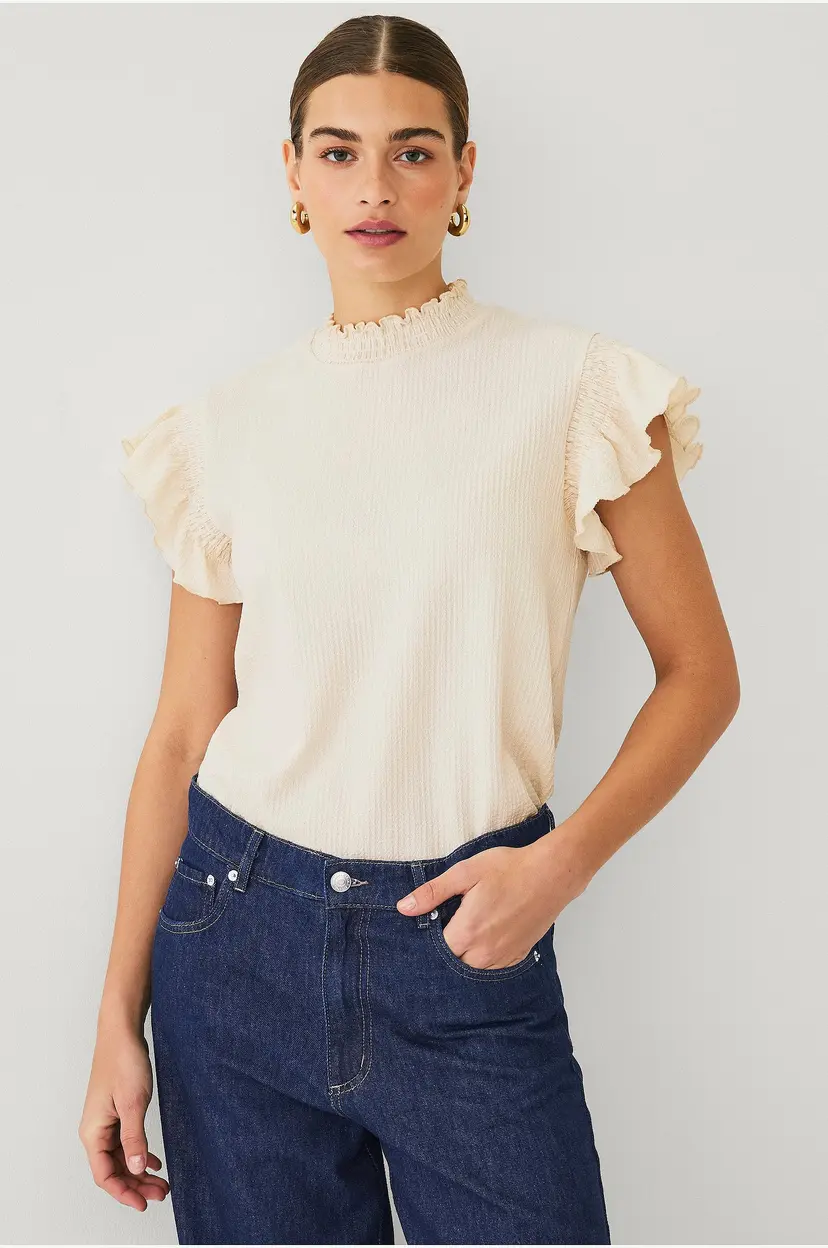 Ellos Collection Topp med volangermer - Hvit