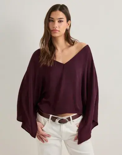 Nelly Nelly - Rød - Satin Slit Blouse