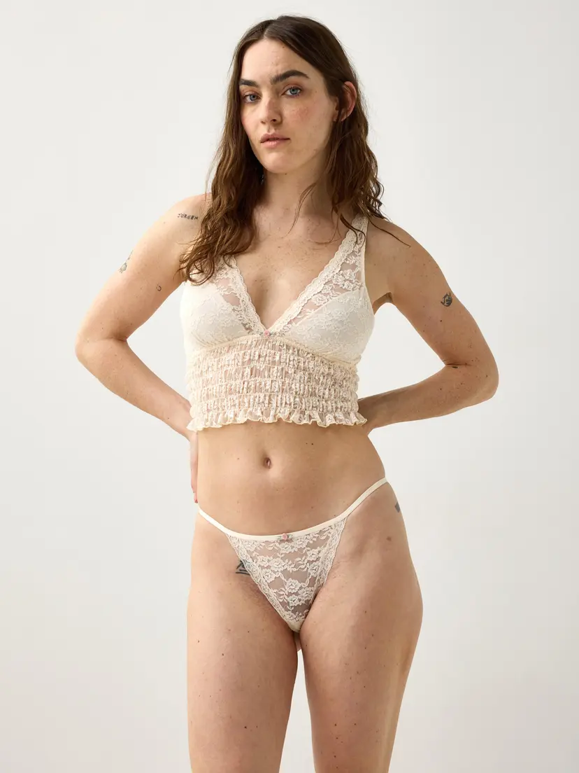Low-waist stringtruse i blonde