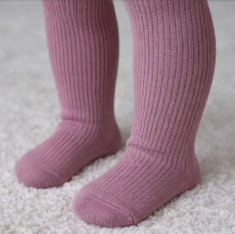 Need it Strømpebukse i merinoull Fin rosa