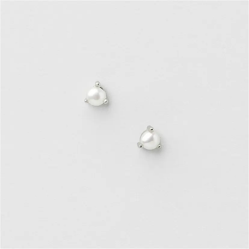 Safira Mini Pearl Studs