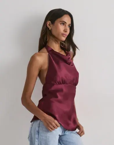 Nelly Nelly - Rød - Drapy Satin Top