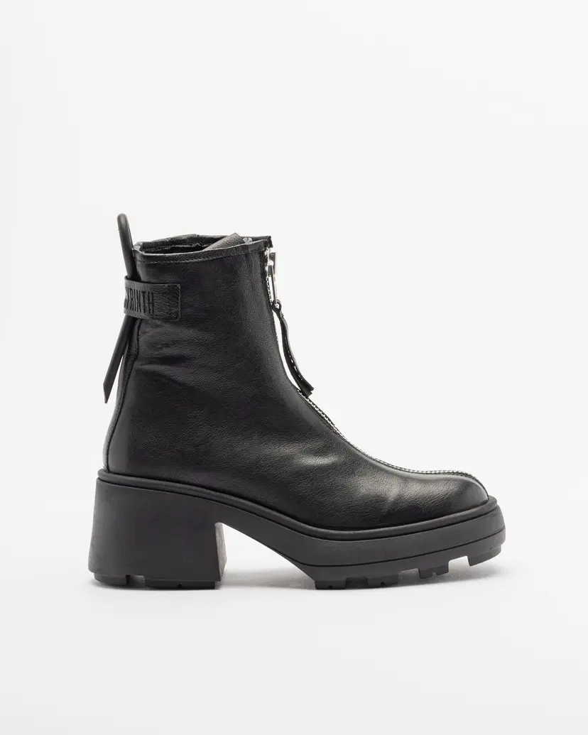 The Lab.yrinth The Lab.yrinth L-551 Black Ankle Boots