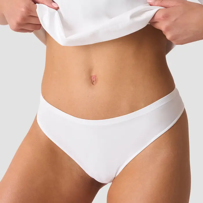 ICANIWILL Smooth Seamless Stringtruse 2 pack Hvit