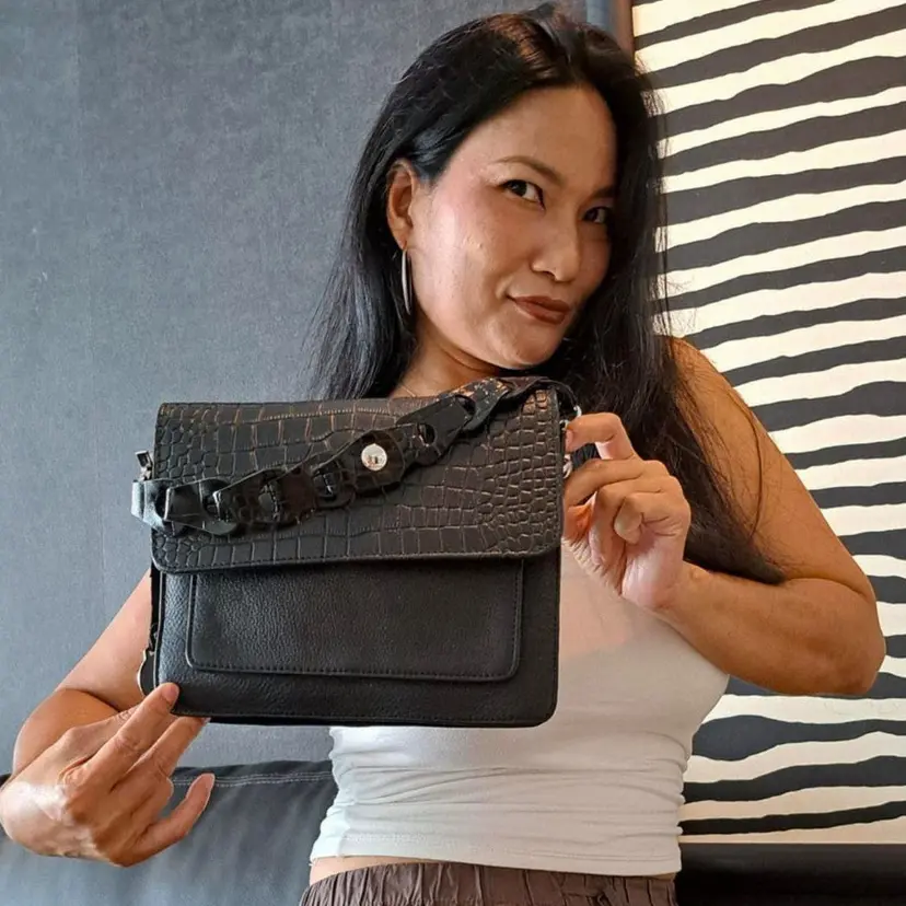 Octopus Denmark Style Qian i sort DDM læder. Fantastisk smuk crossbodytaske / skuldertaske / clutch