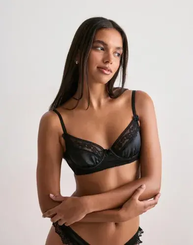 Nelly Nelly - Svart - Silky Romance Balconette
