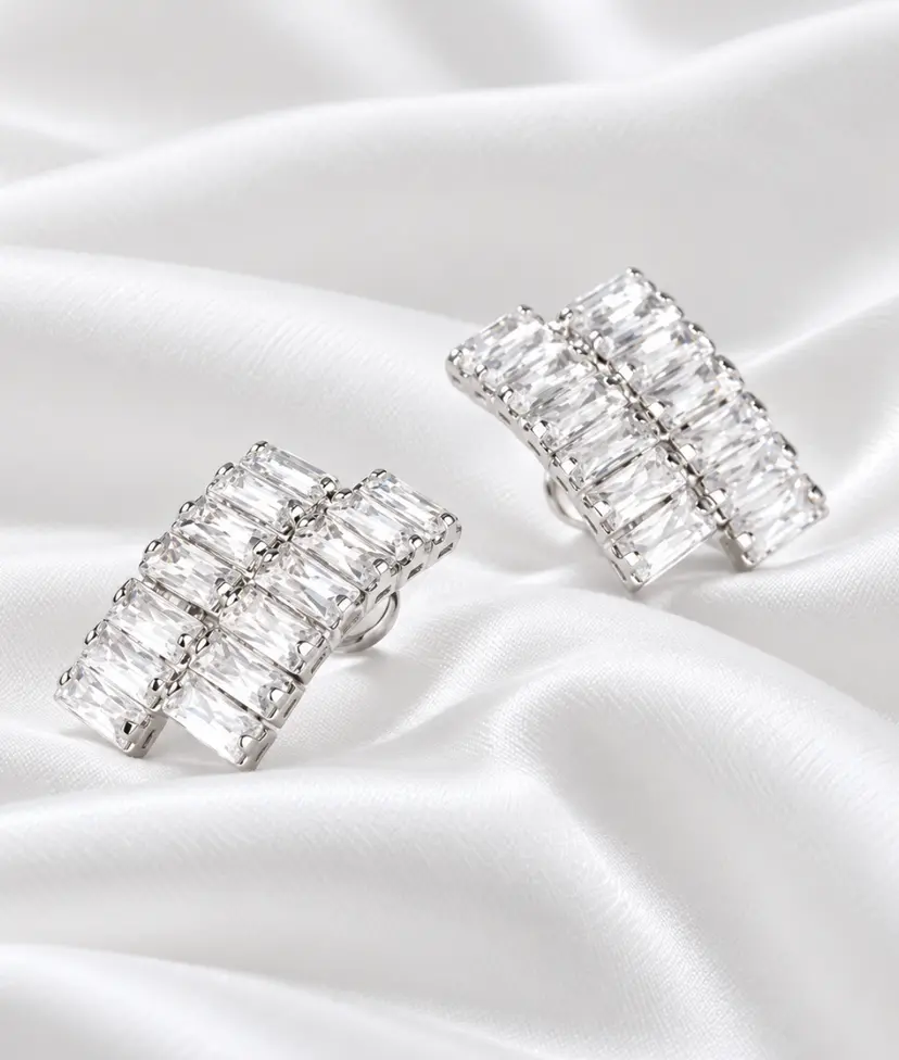 Aiyanna Amelie Earring