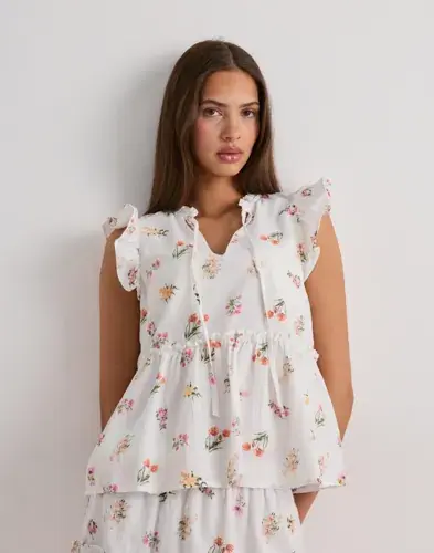 Pieces Pieces - Blomstrete - Pcemma Sl Top Wvn Noos Bc