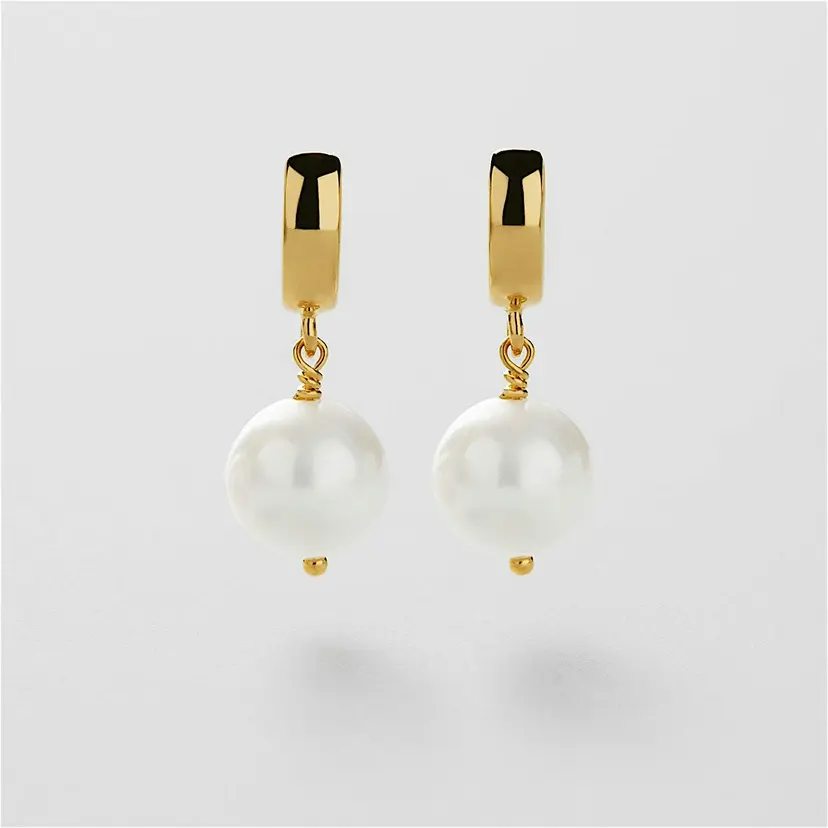 Safira Shell Pearl Hoops