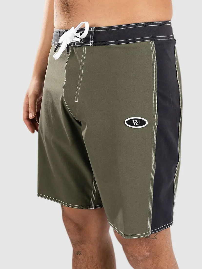 Rivvia Projects Rivvia Projects Logger 18' Boardshorts grønn
