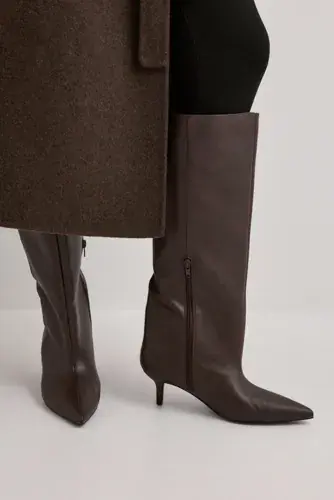 Nelly Nelly - - Perfect Pointy Boot