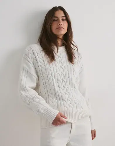 Nelly Nelly - Hvit - Luxe Cable Knit Sweater