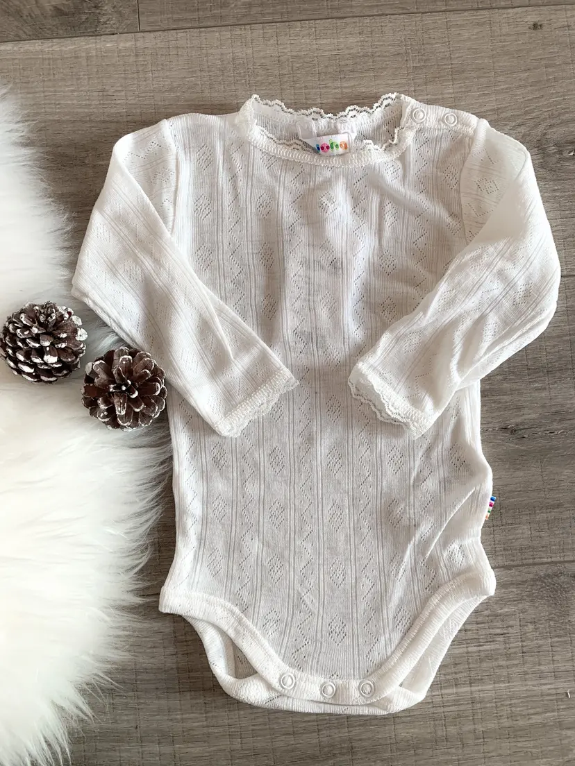 Joha Body i ull/silke med blonder Off-white