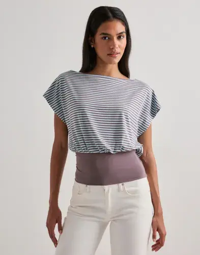Nelly Nelly - Rutete/Stripete - Soft Stripe Waist Top