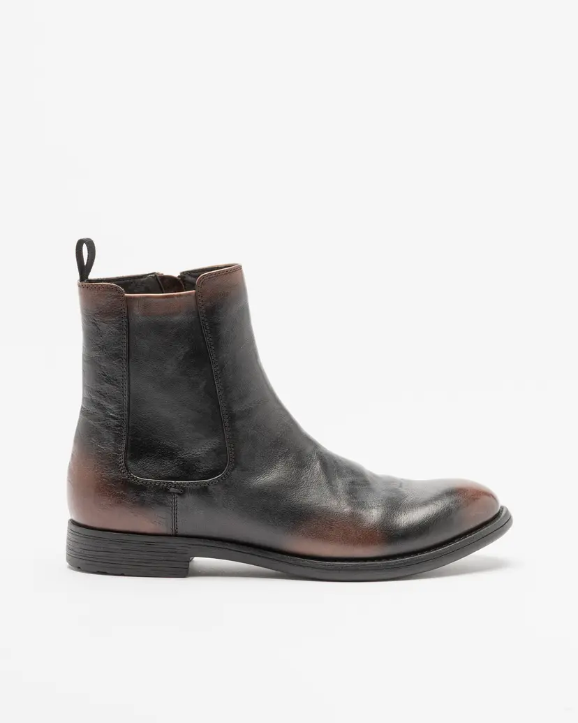 ONE and OTHER ONE and OTHER 6732R-0601 Brown Chelsea boots